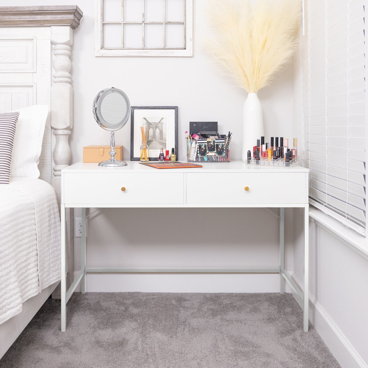 SUPERJARE Vanity Desk with Drawers, 47 inch Computer Desk, Modern Simple Home Office Desks, Makeup Dressing Table for Bedroom - White